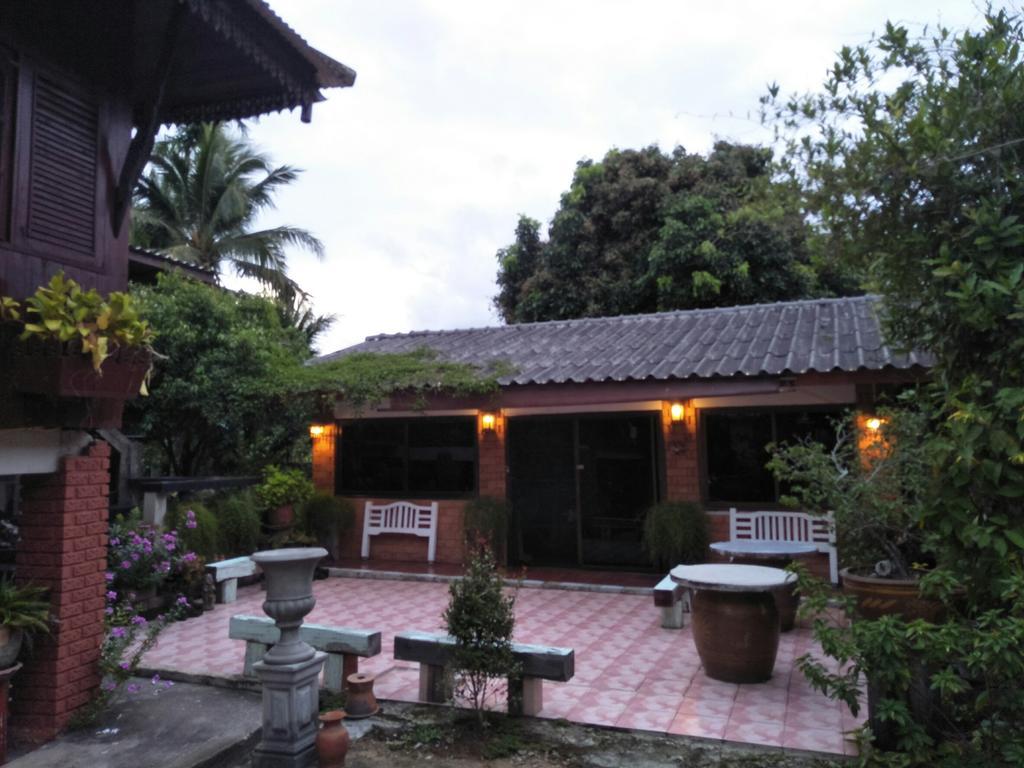 Oui Kaew Homestay Пхаяу Экстерьер фото