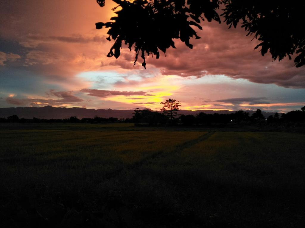 Oui Kaew Homestay Пхаяу Экстерьер фото